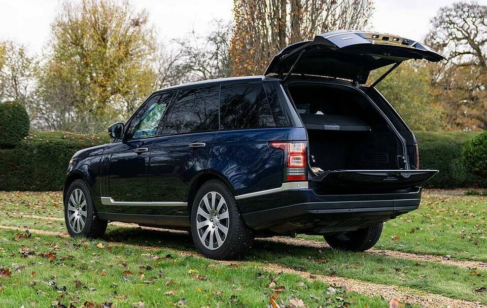 Image 18/38 of Land Rover Range Rover V8 SV Autobiography (2016)