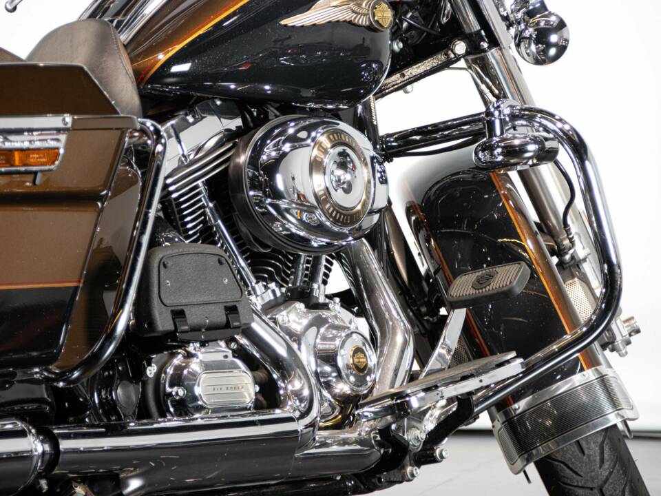 Bild 17/50 von Harley-Davidson DUMMY (2013)