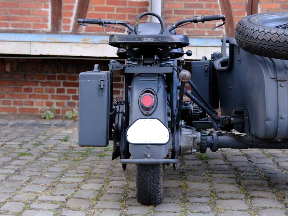 Image 78/92 of Zündapp KS 750 (1943)