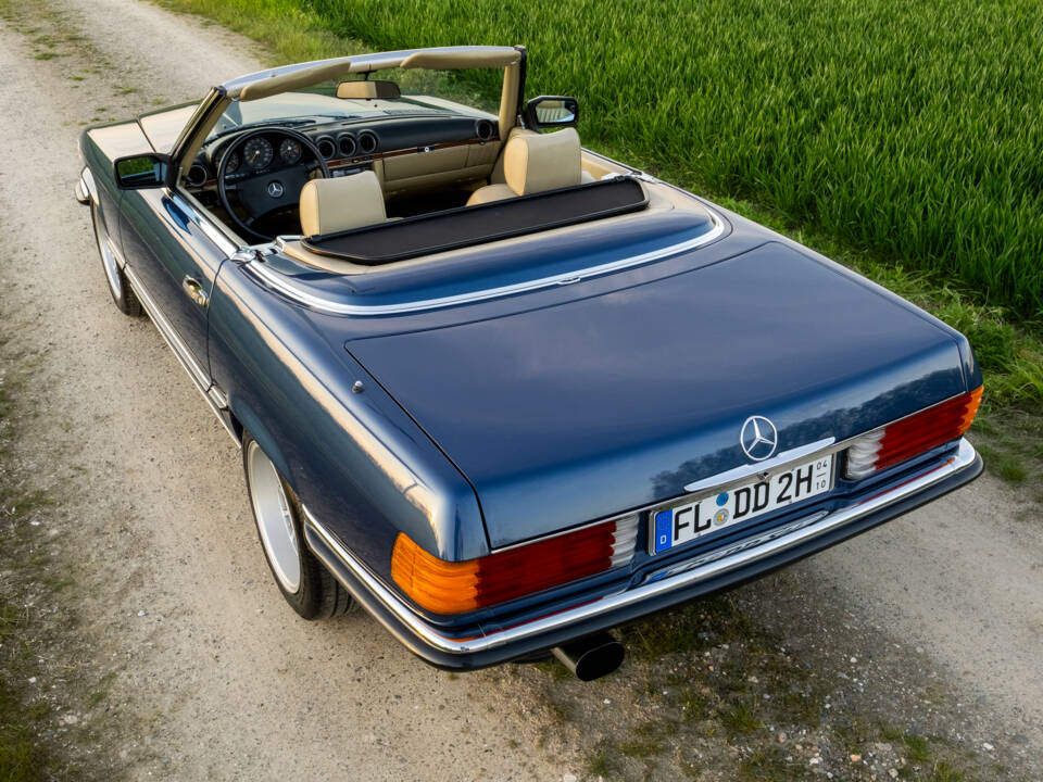 Immagine 27/42 di Mercedes-Benz 300 SL (1986)