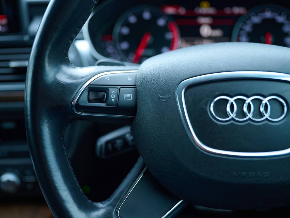 Image 38/50 of Audi A6 3.0 TFSI allroad quattro (2013)