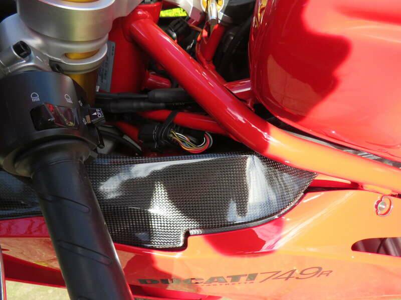 Bild 31/48 von Ducati 749 R (2005)
