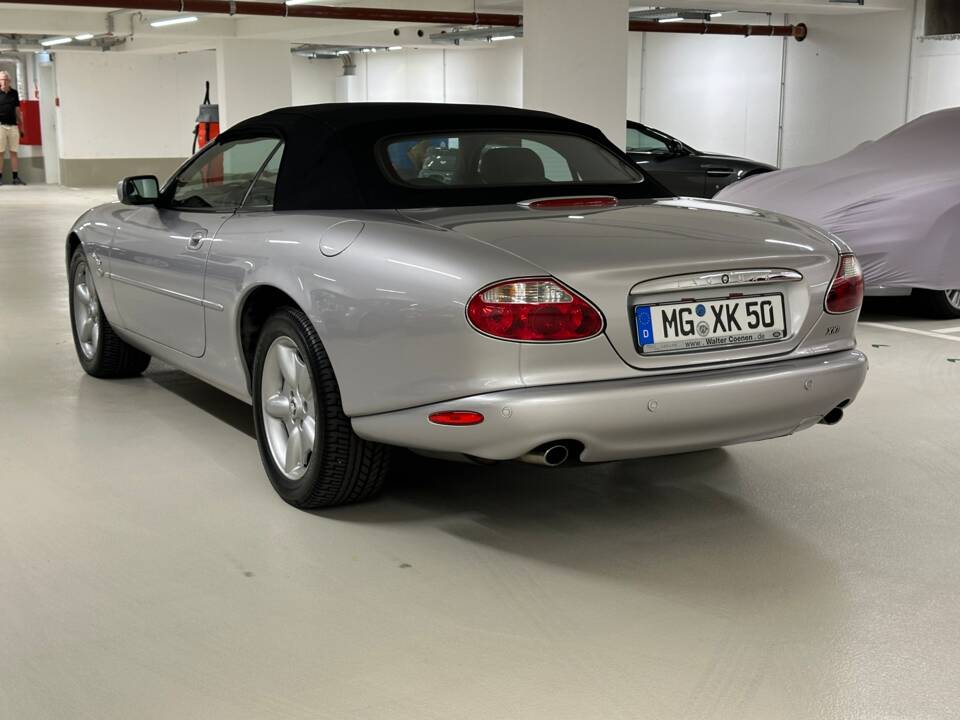 Afbeelding 8/17 van Jaguar XK8 4.0 (2002)
