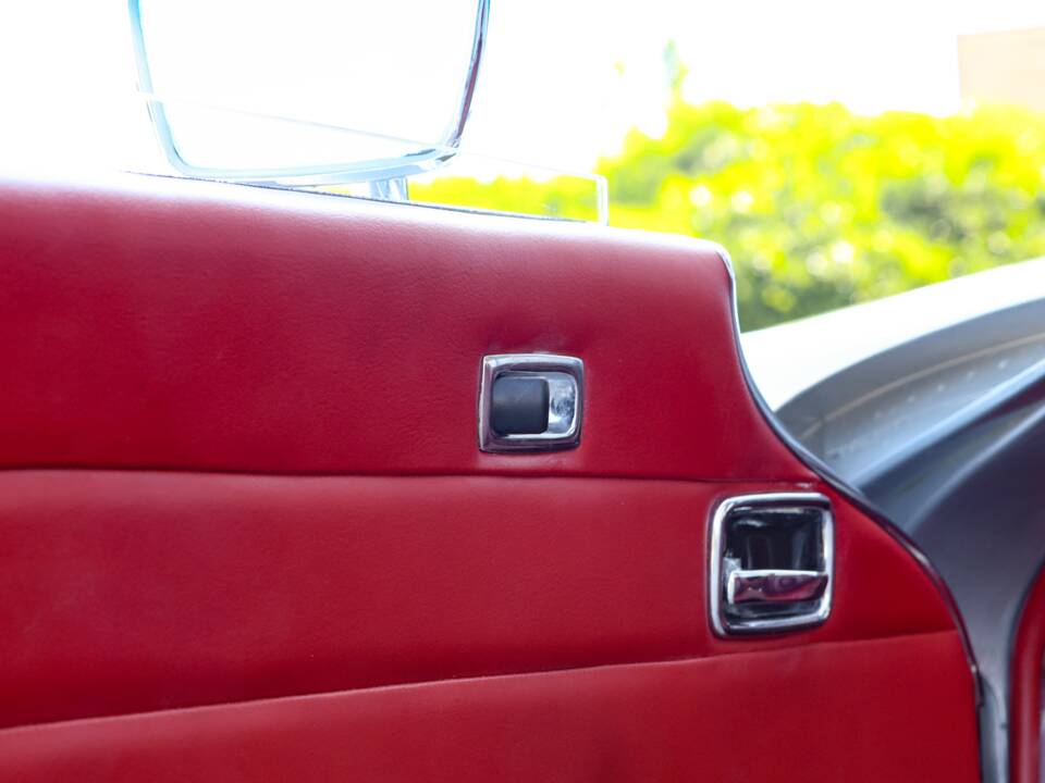 Bild 35/70 von Mercedes-Benz 280 SL (1967)