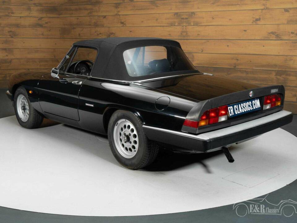 Image 11/19 of Alfa Romeo 1.6 Spider (1986)