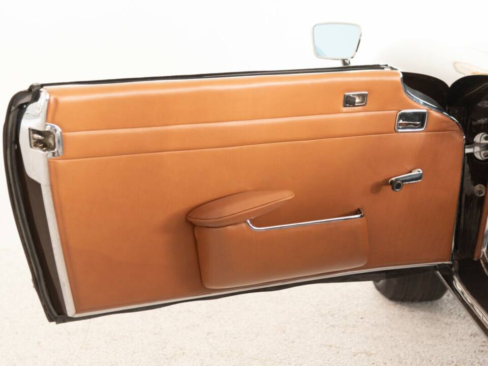 Image 18/30 of Mercedes-Benz 280 SL (1970)