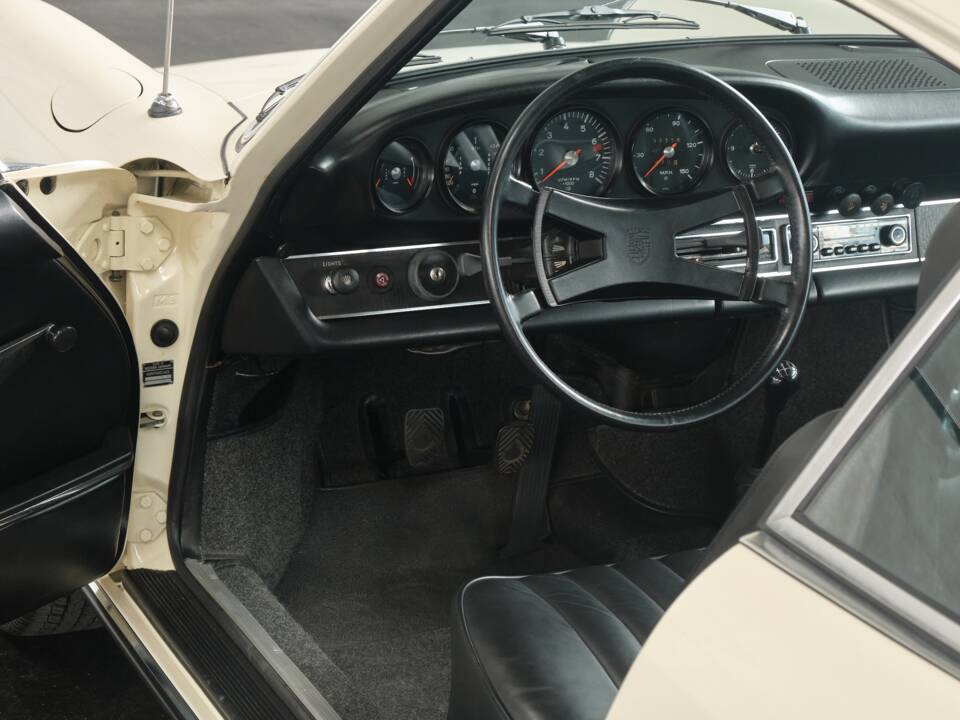 Bild 42/50 von Porsche 911 2.4 T (1972)