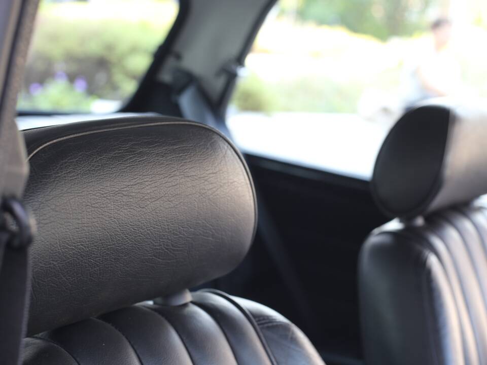 Obraz 11/40 pojazdu Mini Cooper 1.3i MPI (2000)