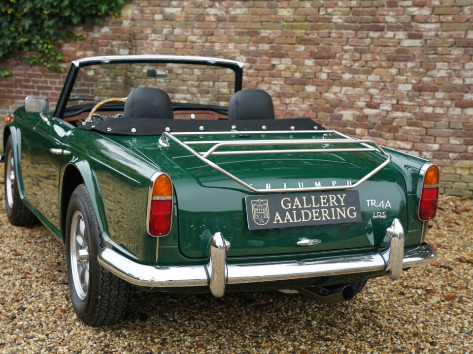 Immagine 22/50 di Triumph TR 4A IRS (1966)