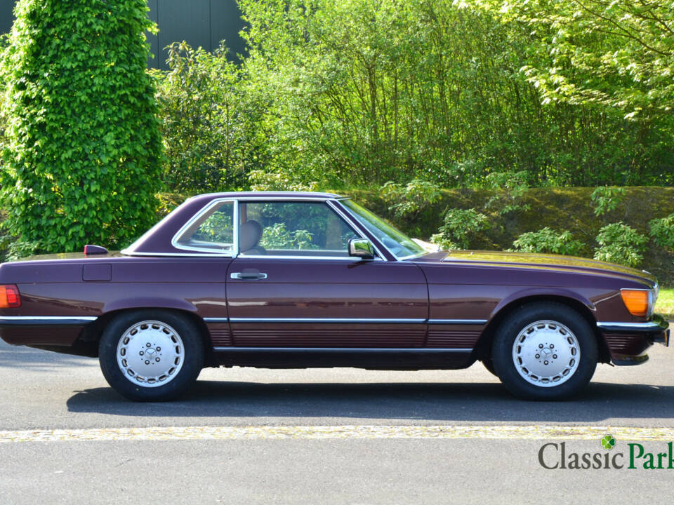 Bild 30/50 von Mercedes-Benz 560 SL (1987)