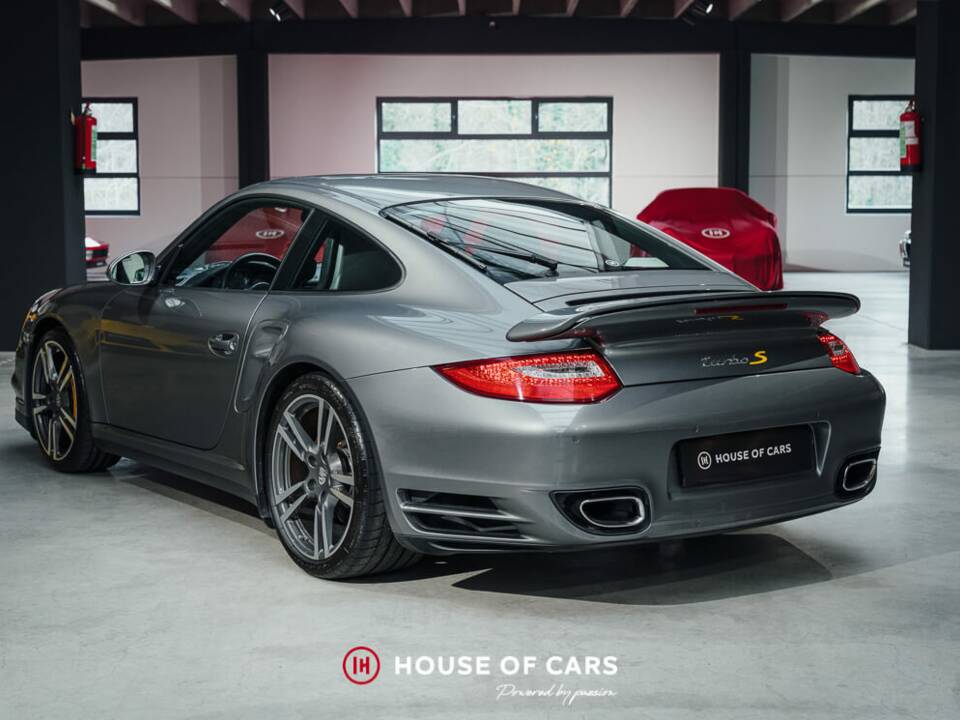 Bild 9/24 von Porsche 911 Turbo S (2011)