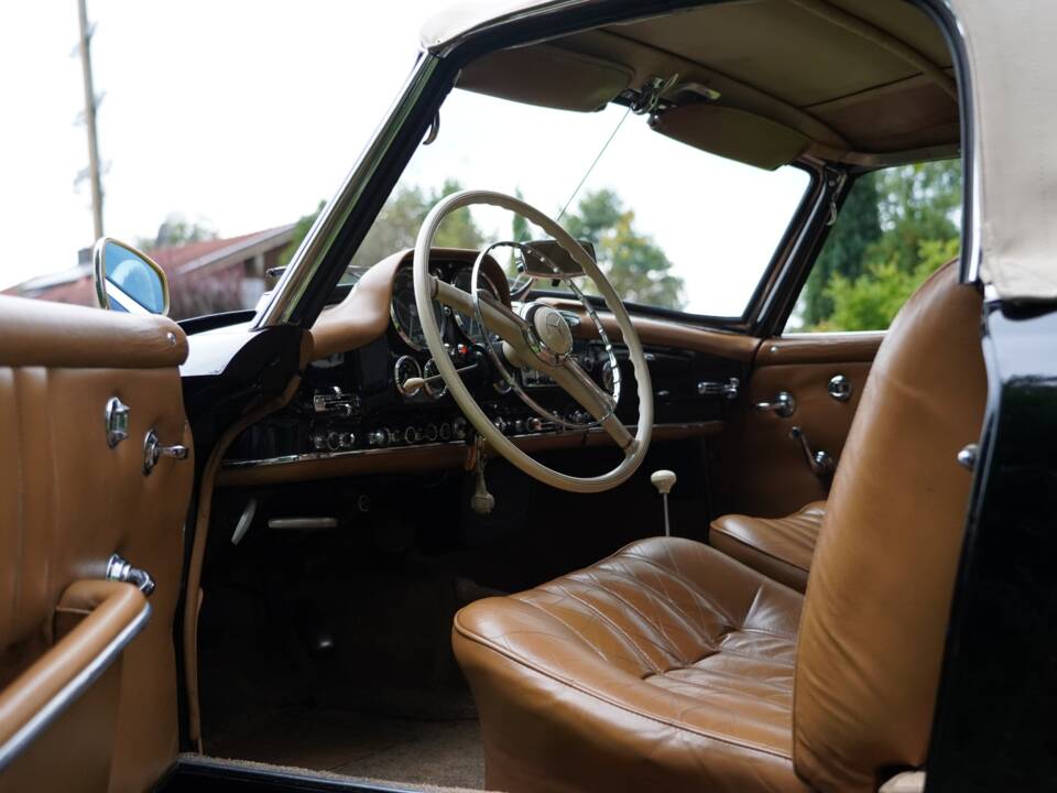 Image 2/12 de Mercedes-Benz 190 SL (1959)