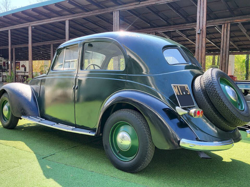 Image 16/75 of FIAT 1500 (1937)