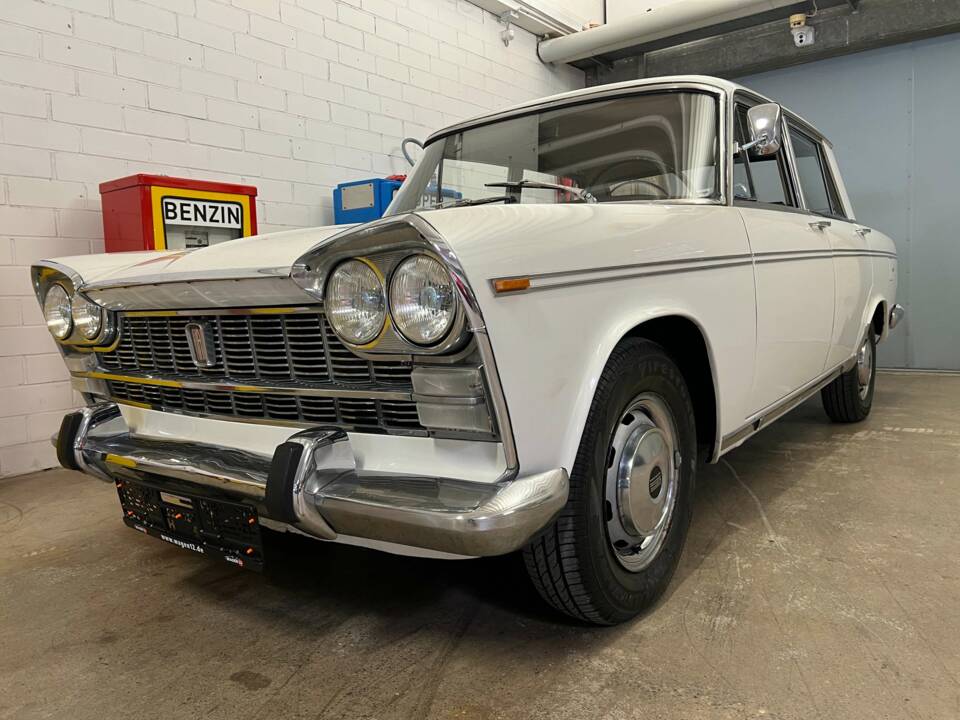 Afbeelding 3/17 van FIAT 2300 (1964)