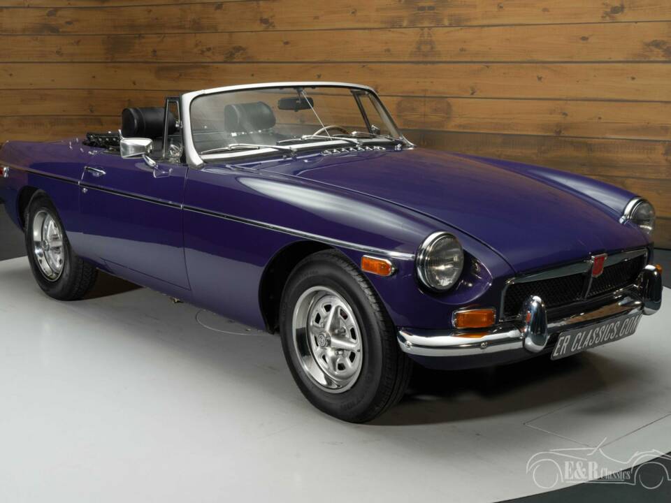 Image 1/8 de MG MGB (1974)