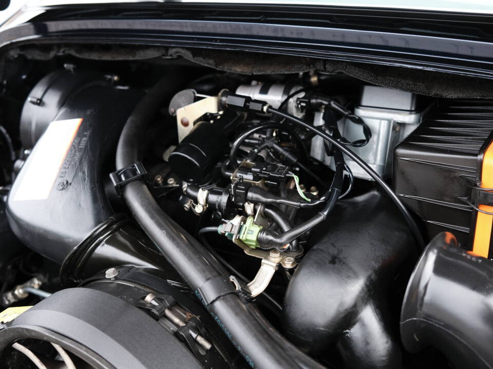 Image 76/97 of Porsche 911 Carrera 4 (1991)