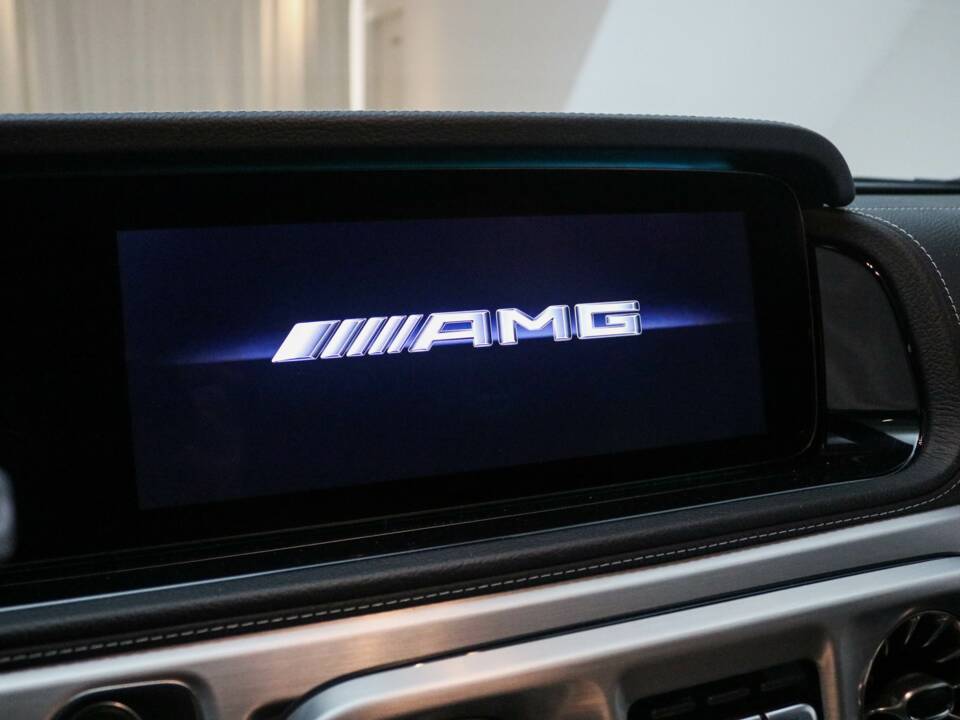 Image 17/25 de Mercedes-Benz G 63 AMG (LWB) (2020)