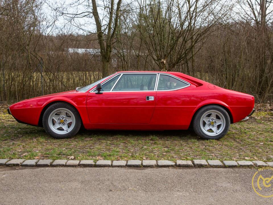 Image 3/20 of Ferrari 308 GT4 (1977)