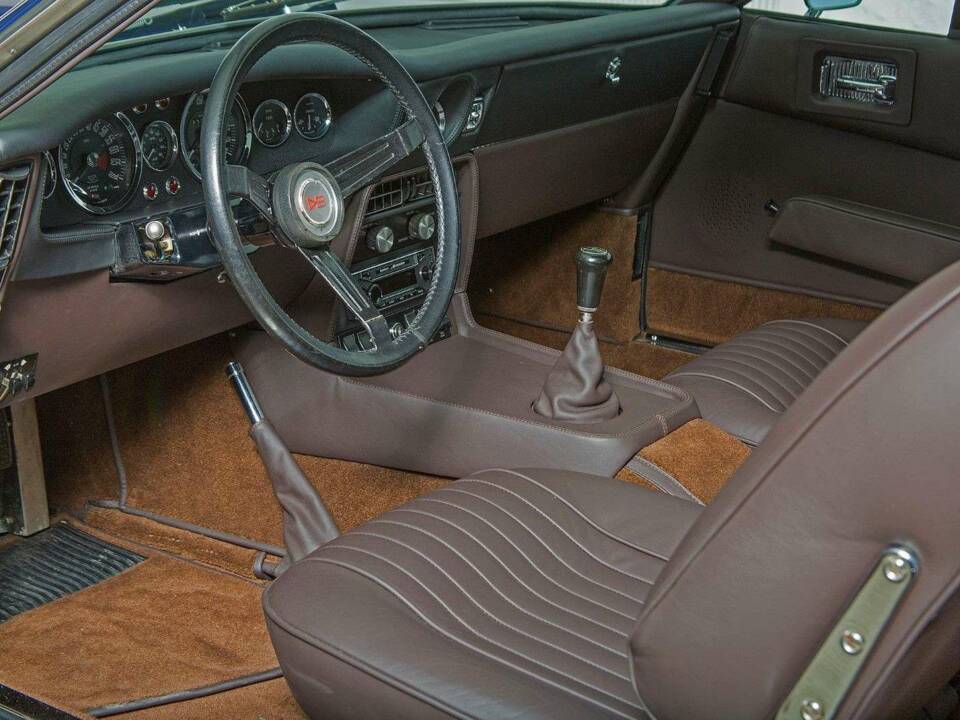 Image 14/20 of Aston Martin DBS V8 (1971)