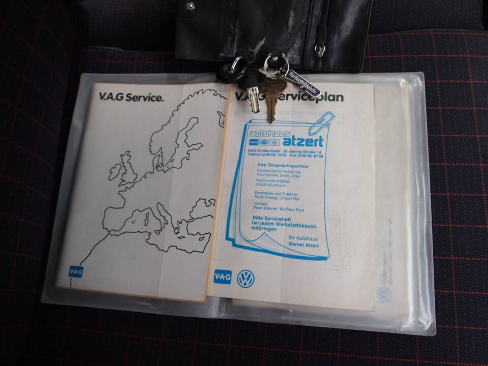 Image 93/148 of Volkswagen Golf Mk I Convertible 1.6 (1988)