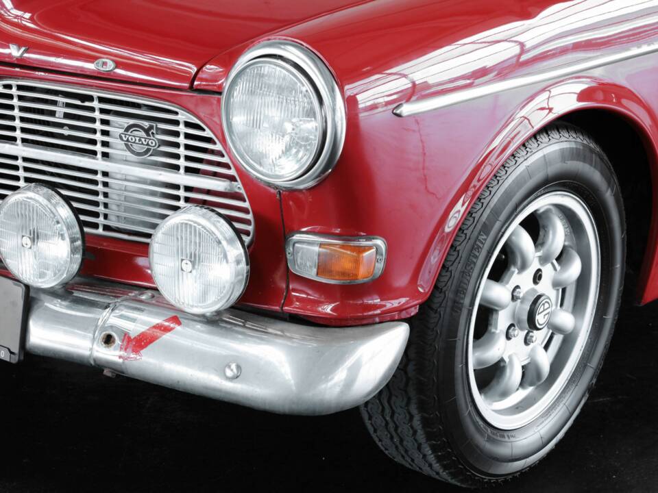Image 35/41 of Volvo P 122 S (1966)