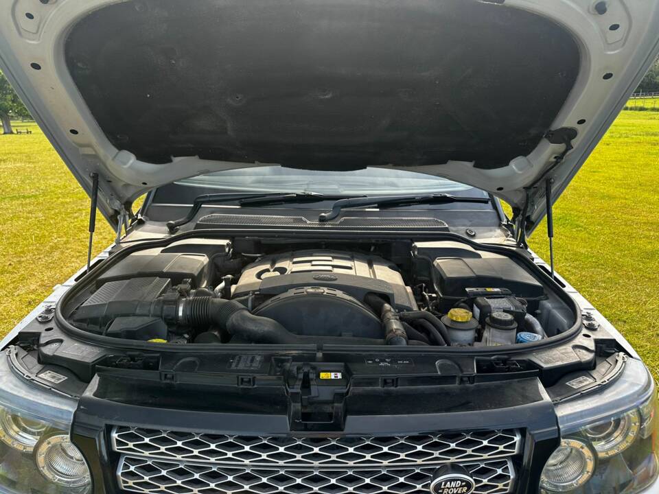 Bild 62/77 von Land Rover Range Rover Sport SDV6 (2013)