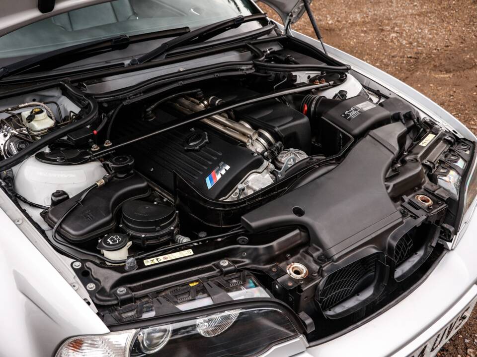 Image 41/50 de BMW M3 (2004)