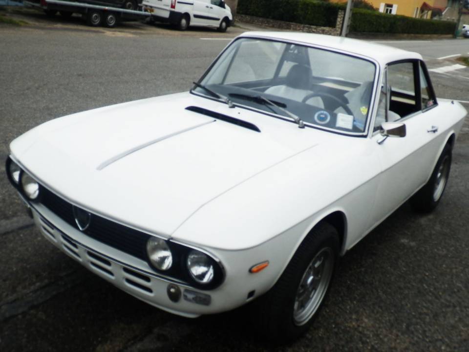 Afbeelding 7/42 van Lancia Fulvia 1.3 S (1975)