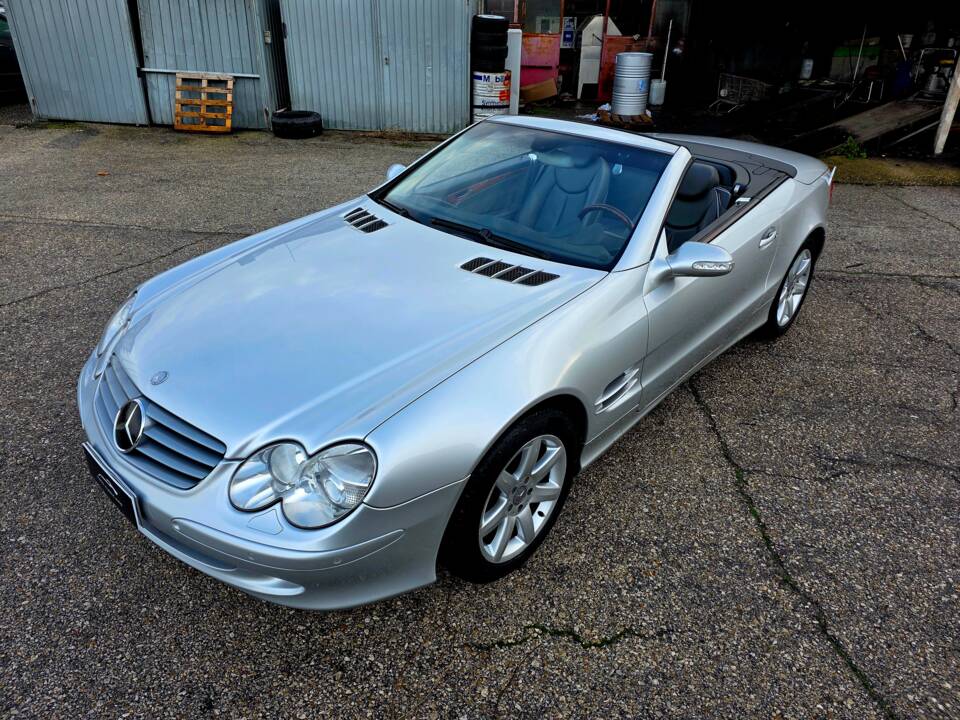 Image 9/39 of Mercedes-Benz SL 500 (2001)