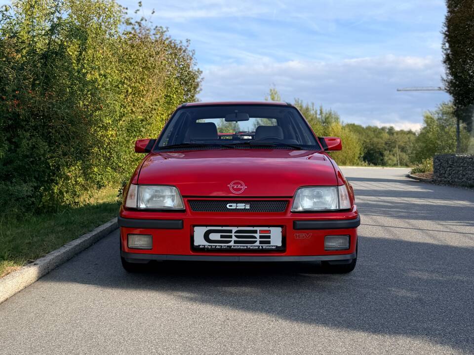 Image 24/33 of Opel Kadett 2,0i GSi 16V (1988)