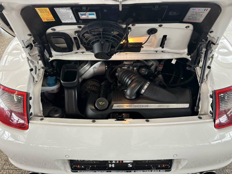 Bild 18/20 von Porsche 911 Carrera S (2004)