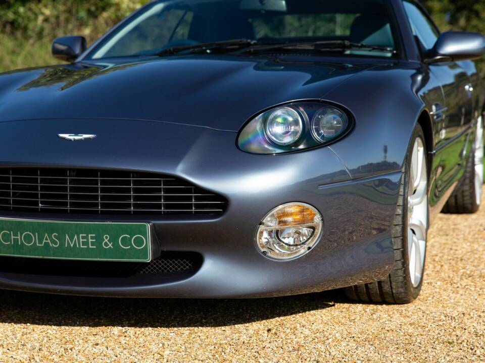 Image 19/50 de Aston Martin DB 7 Vantage Volante (2003)