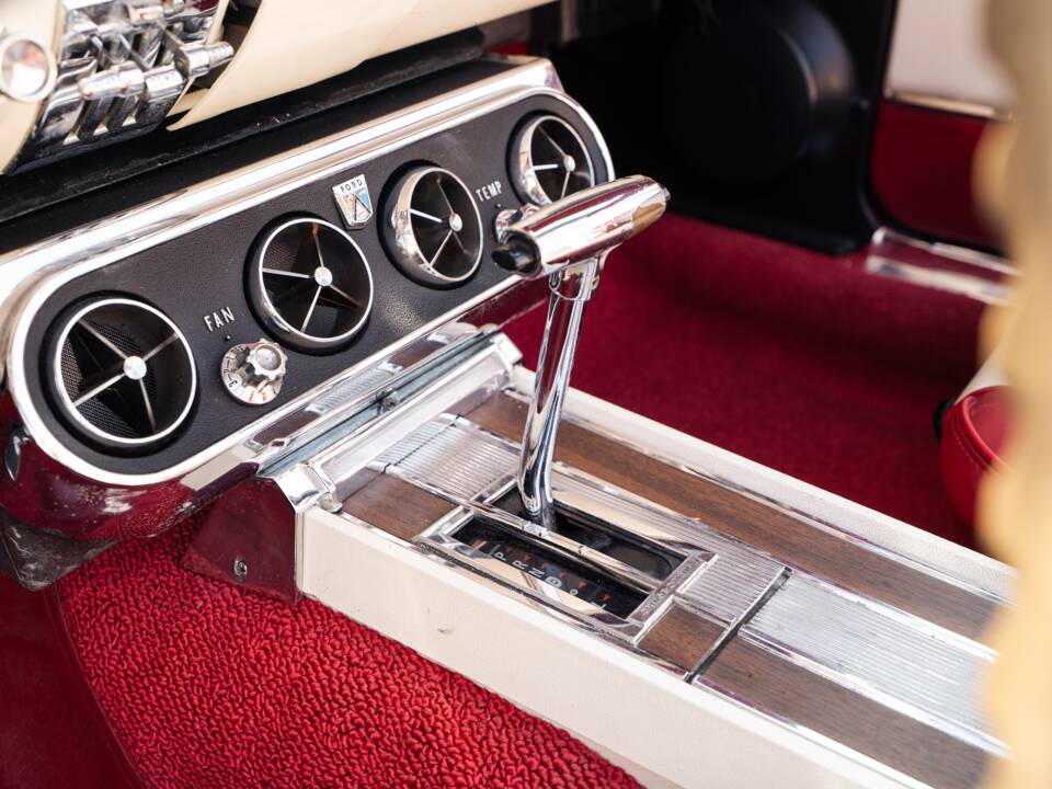 Bild 15/18 von Ford Mustang 289 (1966)