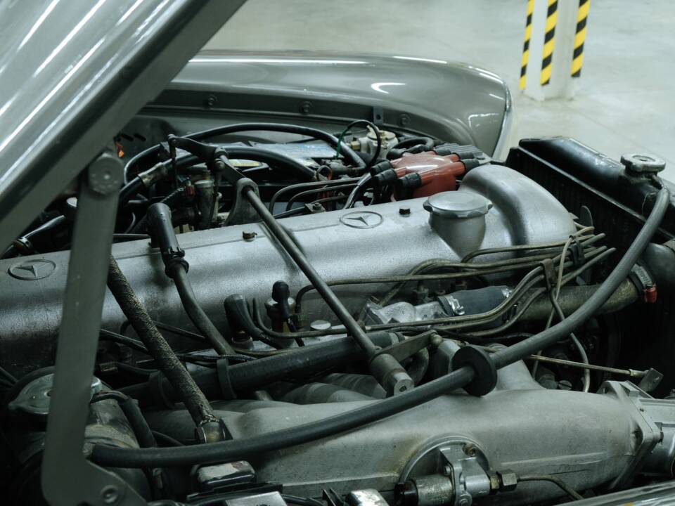 Bild 46/50 von Mercedes-Benz 300 SEL (1967)