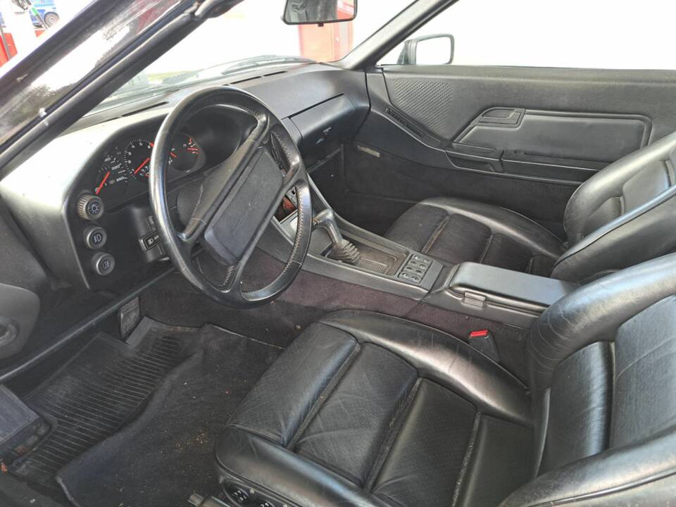 Image 2/8 of Porsche 928 S (1986)