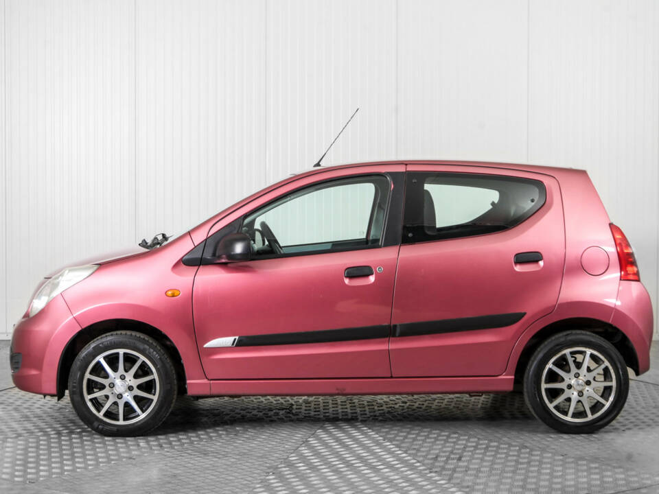 Image 9/48 of Suzuki Alto (2010)