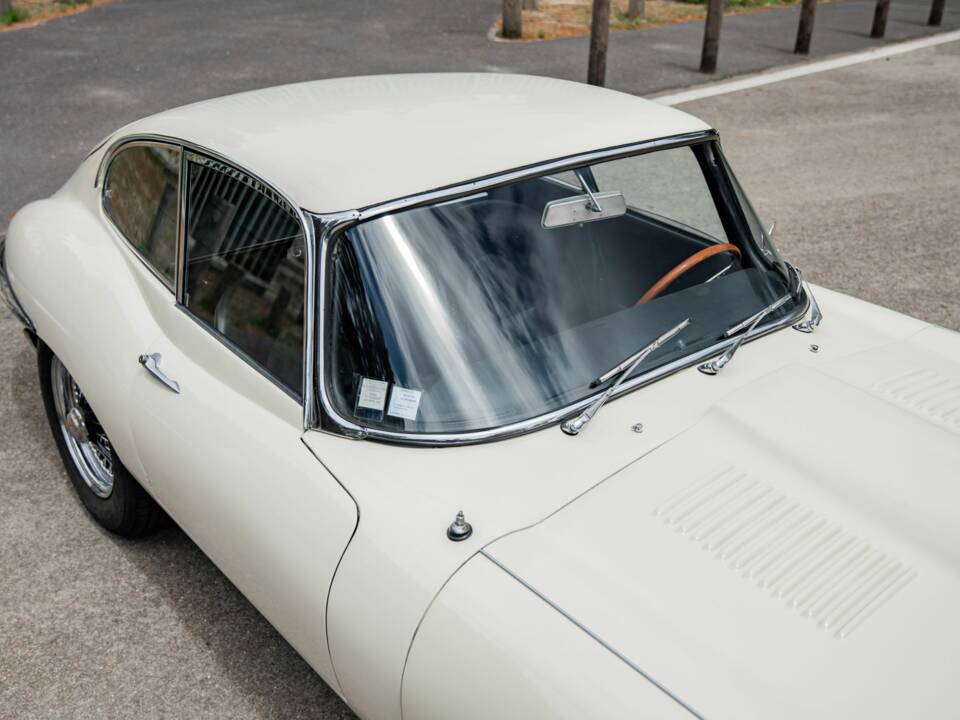 Image 25/50 de Jaguar Type E 3.8 (1963)
