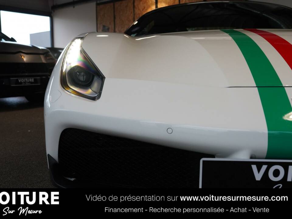 Image 48/50 of Ferrari 488 GTB (2015)