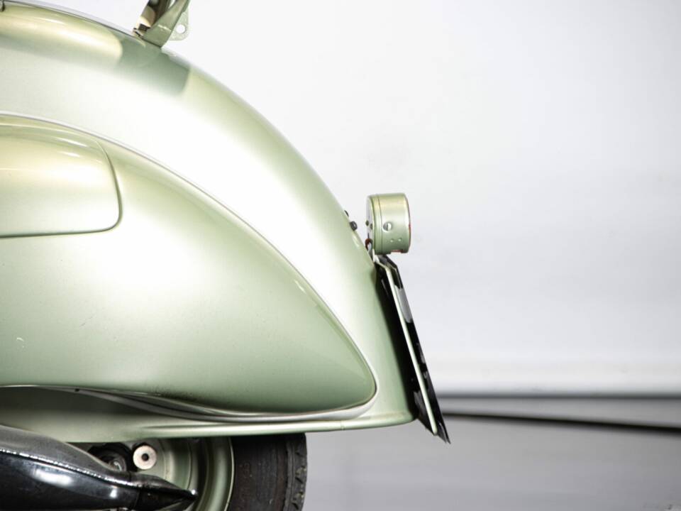 Immagine 22/50 di Piaggio Vespa 125 (1950)