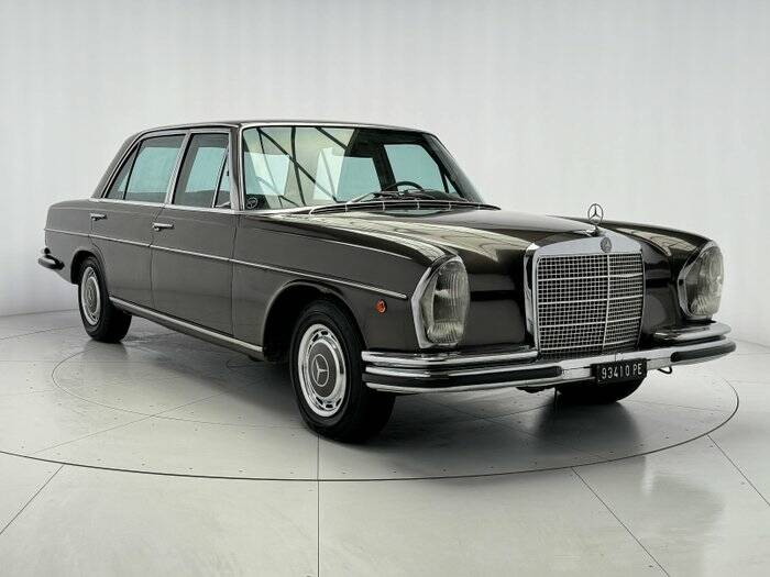 Immagine 5/7 di Mercedes-Benz 300 SEL 3.5 (1971)