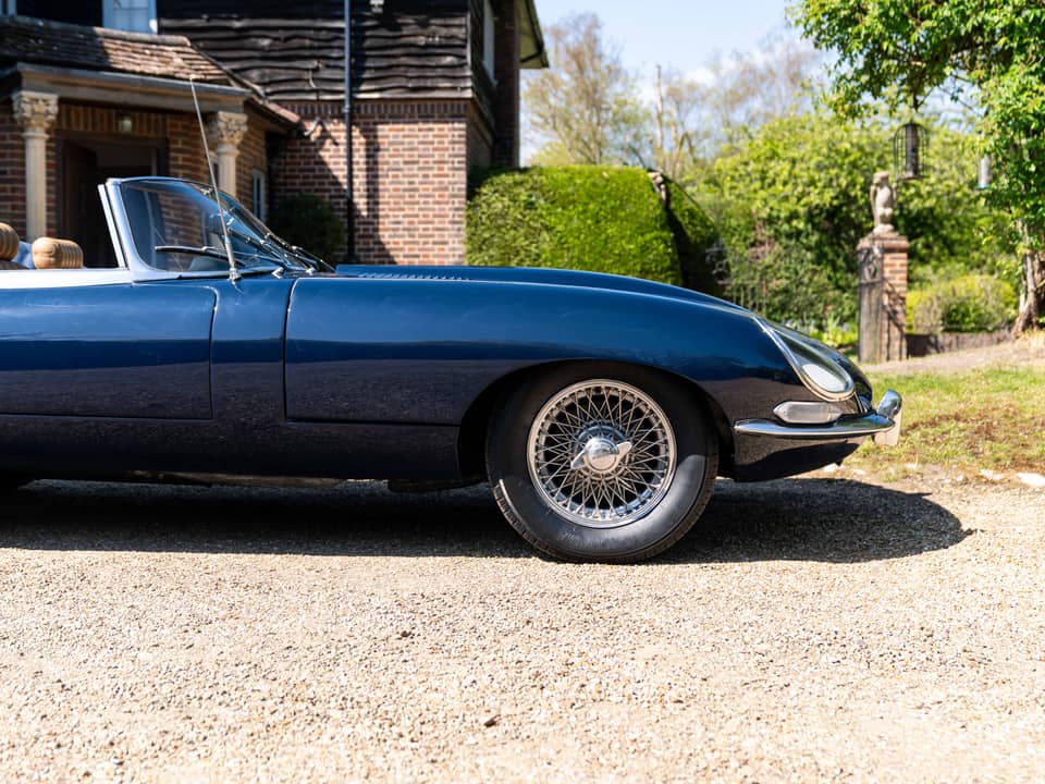 Image 17/86 de Jaguar E-Type (1967)