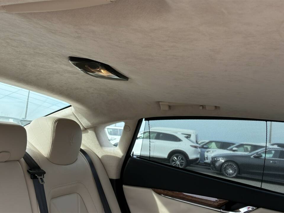 Image 41/54 of Maserati Quattroporte GTS (2015)
