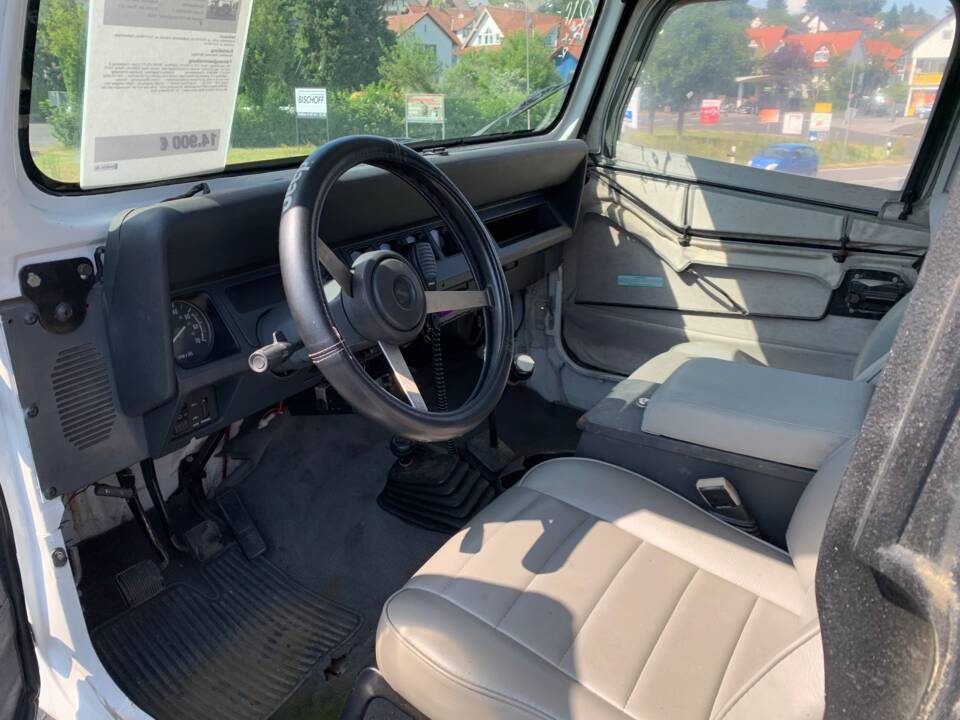 Bild 6/7 von Jeep Wrangler 2.5L (1991)