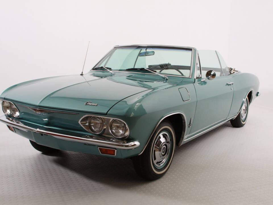 Image 1/18 de Chevrolet Corvair Monza Convertible (1965)
