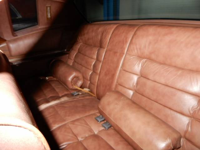 Image 40/46 of Cadillac Fleetwood Eldorado Coupe (1975)