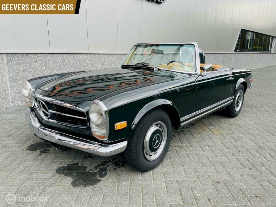 Image 6/9 of Mercedes-Benz 280 SL (1968)