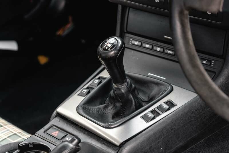 Immagine 34/50 di BMW M3 (2005)