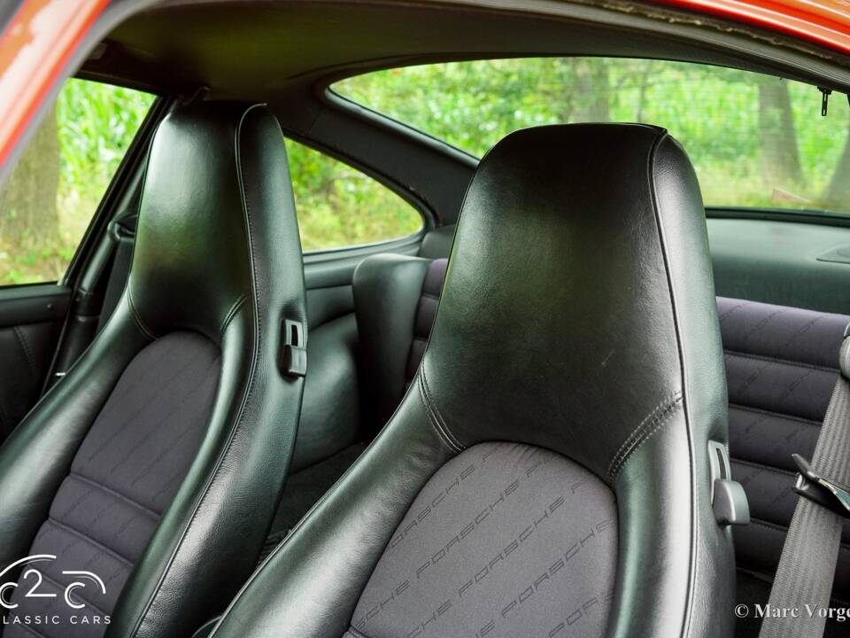 Image 13/63 of Porsche 911 Carrera 3.2 (1986)