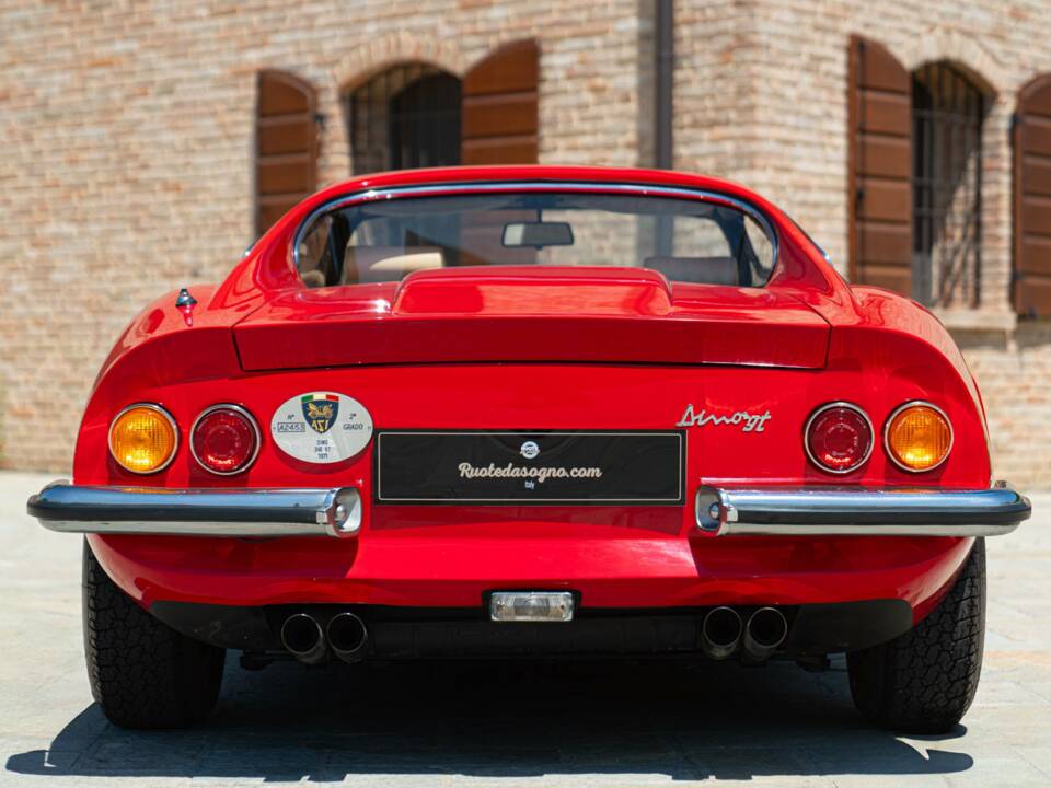 Image 9/50 de Ferrari Dino 246 GT (1971)