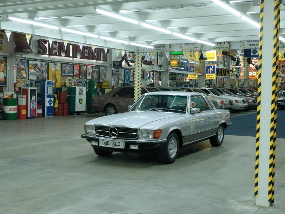 Image 1/50 de Mercedes-Benz 500 SLC (1981)